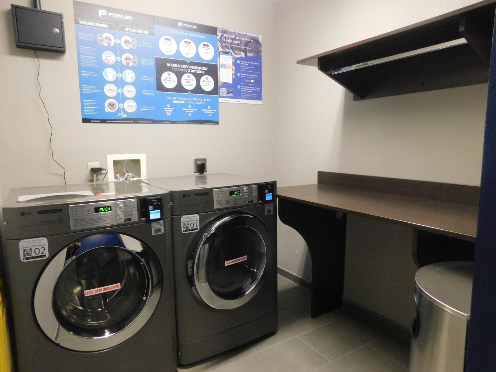 Microtel Inn & Suites By Wyndham Wheeling At The Highlands Triadelphia Εξωτερικό φωτογραφία