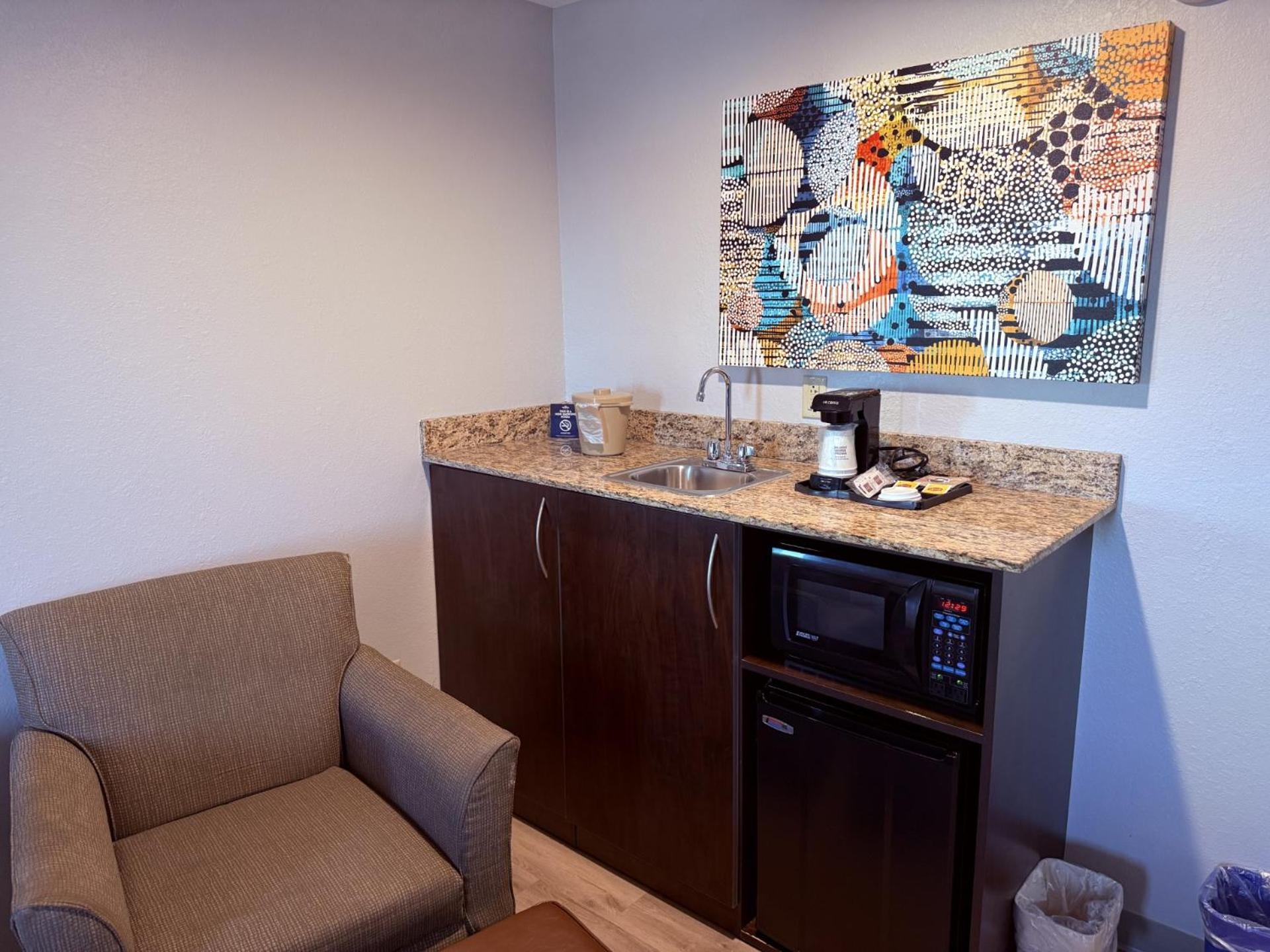 Microtel Inn & Suites By Wyndham Wheeling At The Highlands Triadelphia Εξωτερικό φωτογραφία