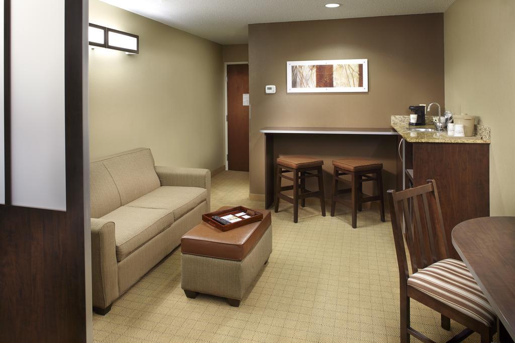 Microtel Inn & Suites By Wyndham Wheeling At The Highlands Triadelphia Εξωτερικό φωτογραφία