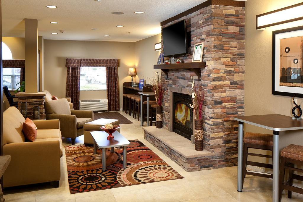 Microtel Inn & Suites By Wyndham Wheeling At The Highlands Triadelphia Εξωτερικό φωτογραφία